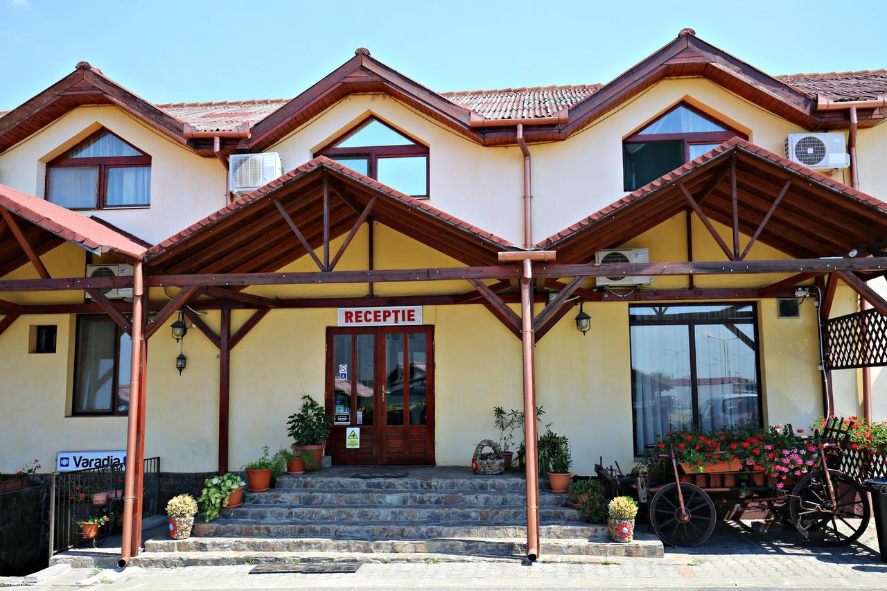 Pension Varadia Oradea Εξωτερικό φωτογραφία